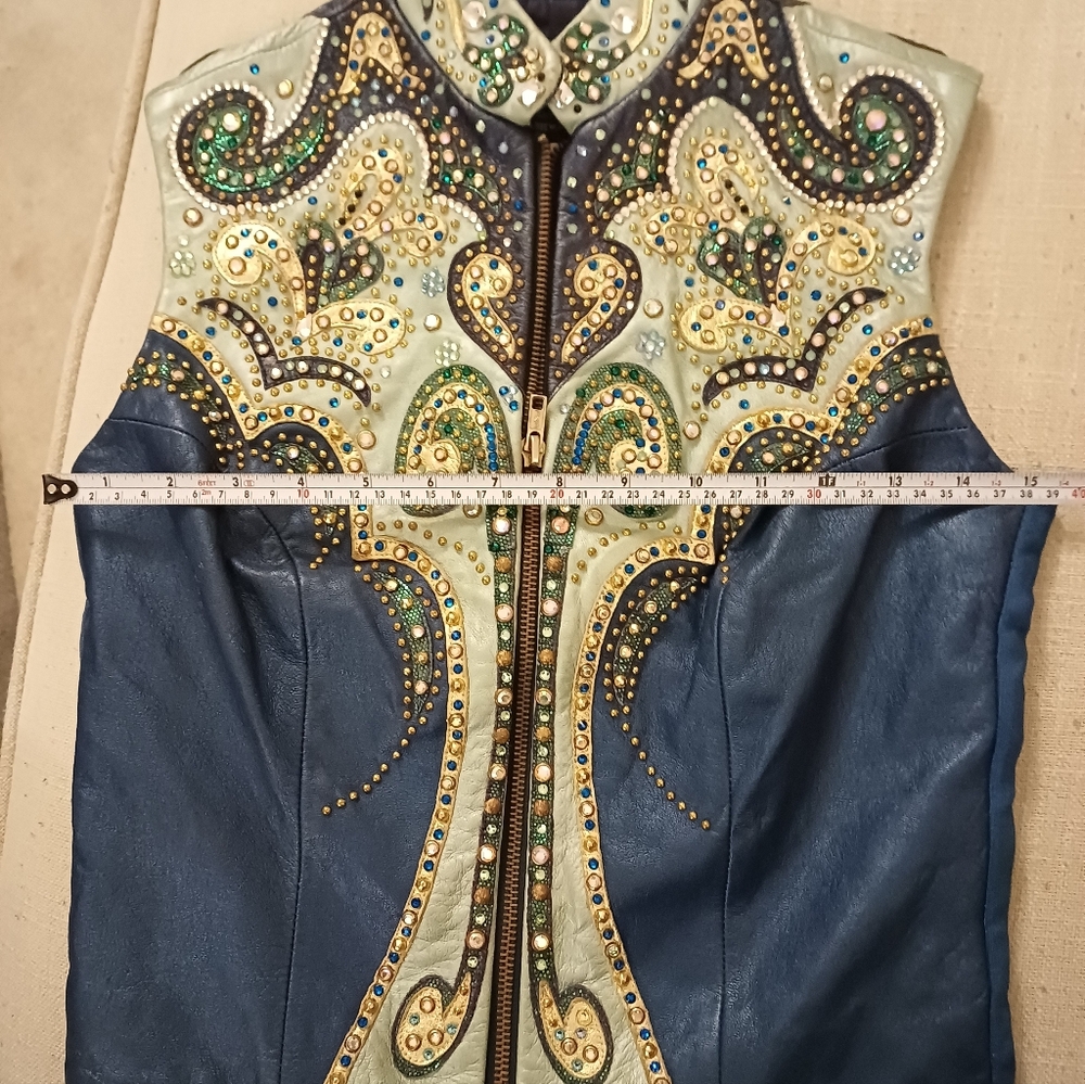 Showtime Collection Leather Rhinestone Vest - Picture 5 of 7
